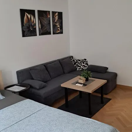 Apartment Vist 2 *